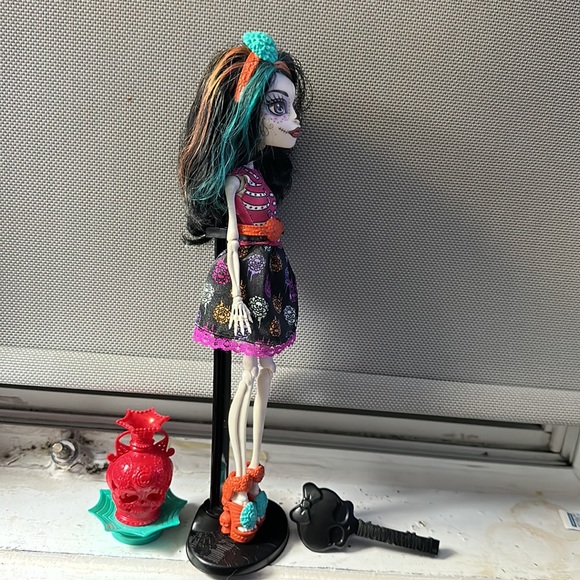 MONSTER HIGH SKELITA CALAVERAS - Picture 3 of 4